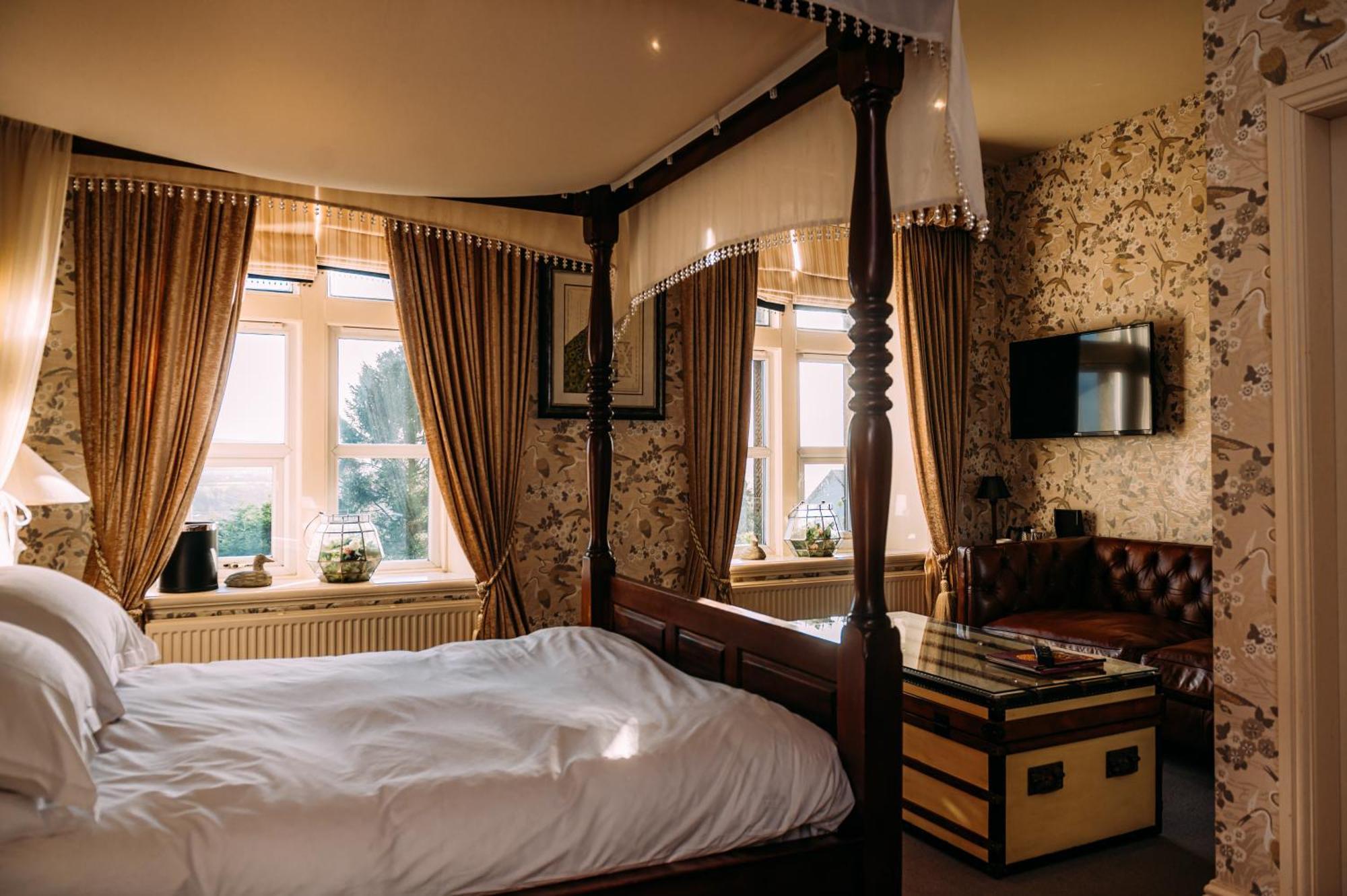The Shireburn Arms Hotel 4*